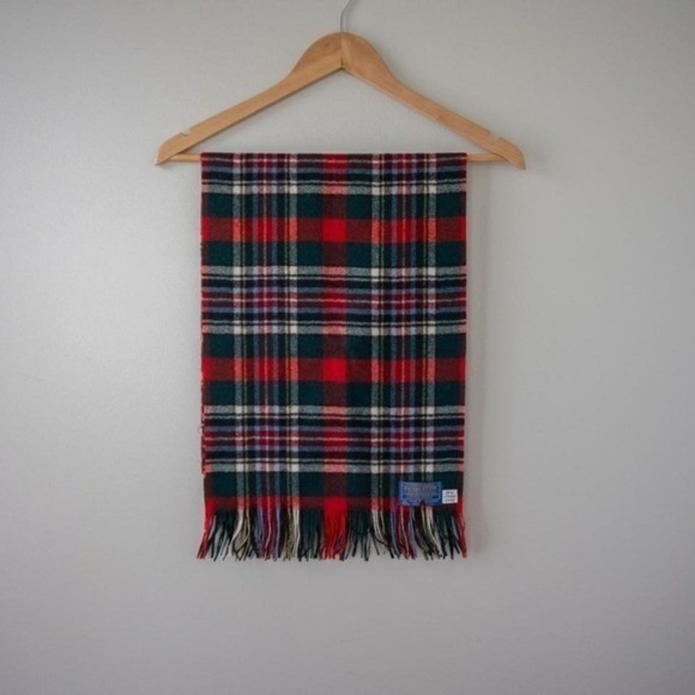 Pendleton 100% Wool Heritage Scotch Plaid Scarf/Muffler